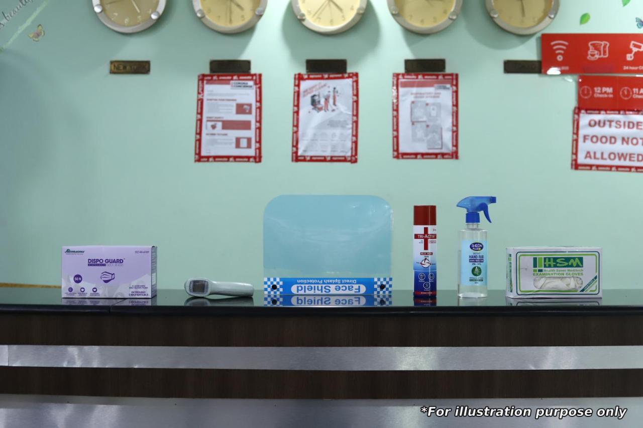 Vaccinated Staff - Oyo 22055 Dadar Residency Hotel Bombay Eksteriør billede
